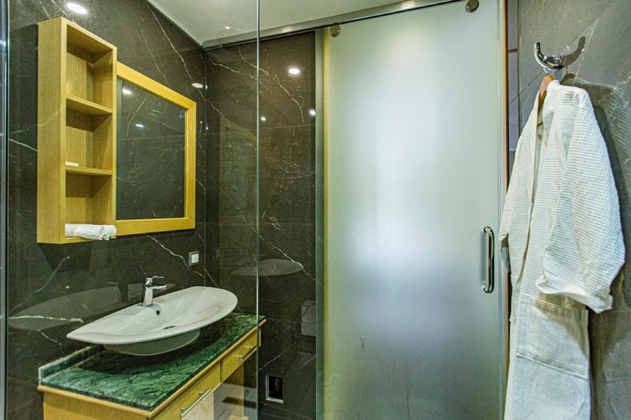 Shera Park Boutique Hotel Almaty Eksteriør billede