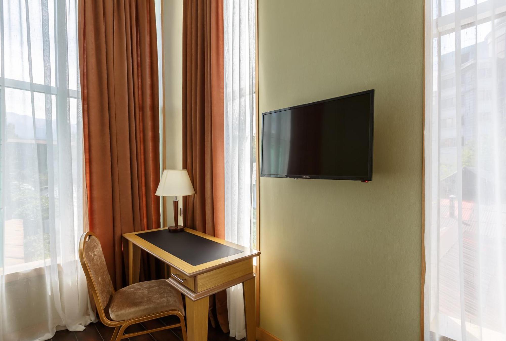 Shera Park Boutique Hotel Almaty Eksteriør billede